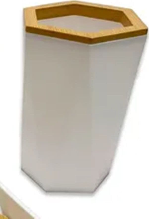 BICCHIERE PORTA SPAZZOLINI A CILINDRO ESAGONALE GEOMETRICO BIANCO LEGNO DA BAGNO 10837 in Porta spazzolini Trade Shop italia - Napoli, commercioVirtuoso.it