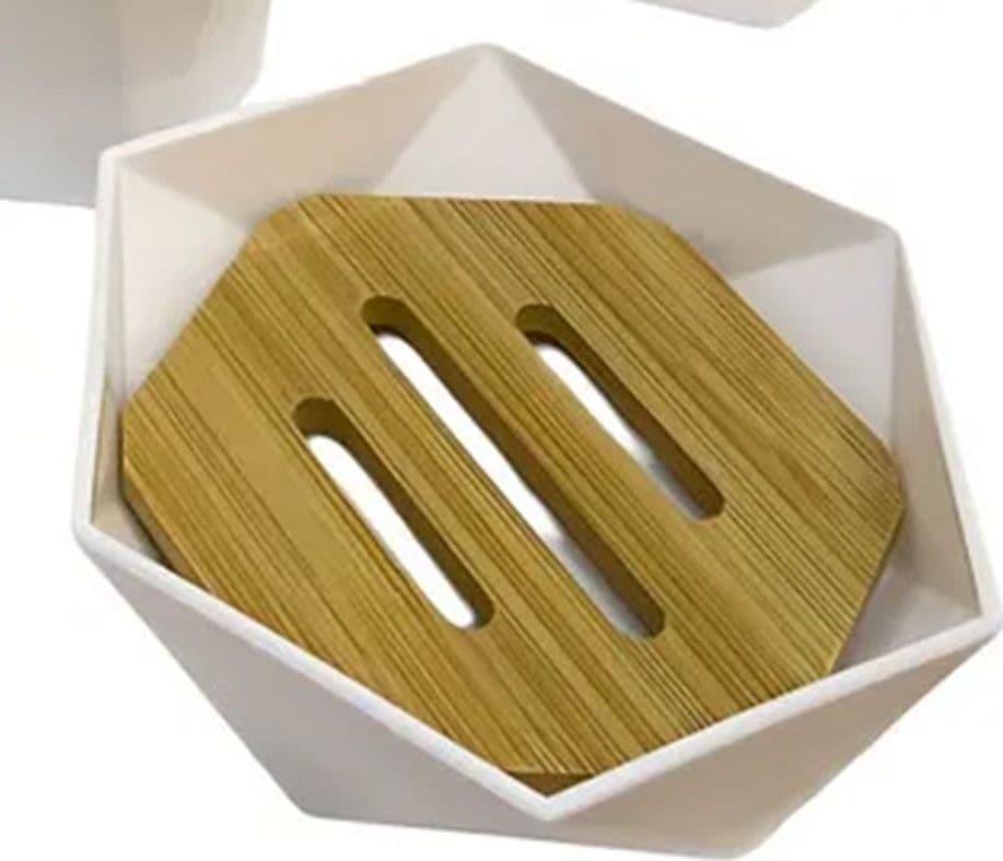 PIATTINO PORTA SAPONE SAPONETTA FORMA ESAGONALE GEOMETRICO BIANCO LEGNO DA BAGNO 10838 in Portasapone Trade Shop italia - Napoli, commercioVirtuoso.it