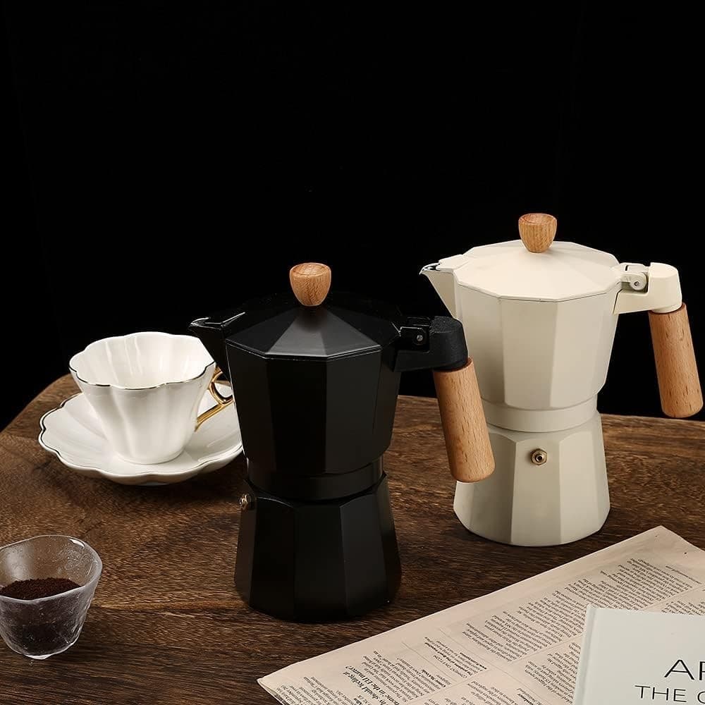 CAFFETTIERA IN ALLUMINIO MOKA 6 TAZZE CON MANICO POMELLO IN LEGNO UTENSILE CAFFÈ ESPRESSO in Moke e caffettiere Trade Shop italia - Napoli, commercioVirtuoso.it