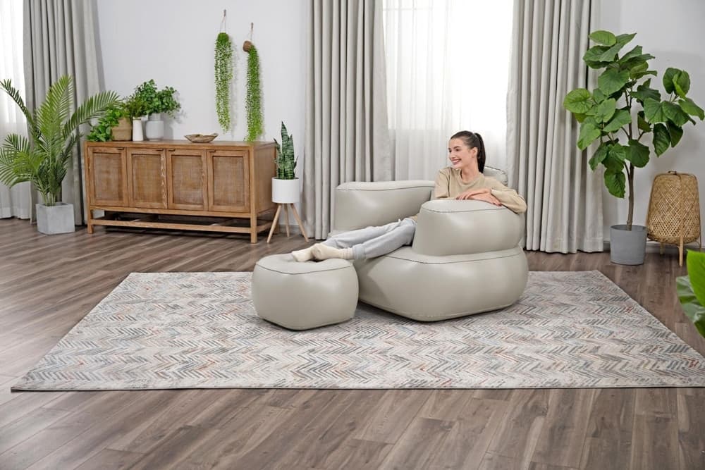POLTRONA GONFIABILE RELAX COMFORT CON BRACCIOLI POUF POGGIAPIEDI COMFI CUBE 107X99X80CM in Poltrone sacco Trade Shop italia - Napoli, commercioVirtuoso.it