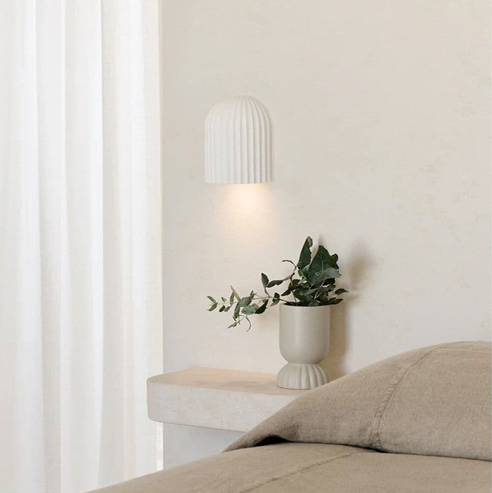 APPLIQUE IN GESSO RIGATO DA PARETE LAMPADA DA MURO VERNICIABILE ATTACCO GU10 IP20 GS-E88 in Manubri Trade Shop italia - Napoli, commercioVirtuoso.it