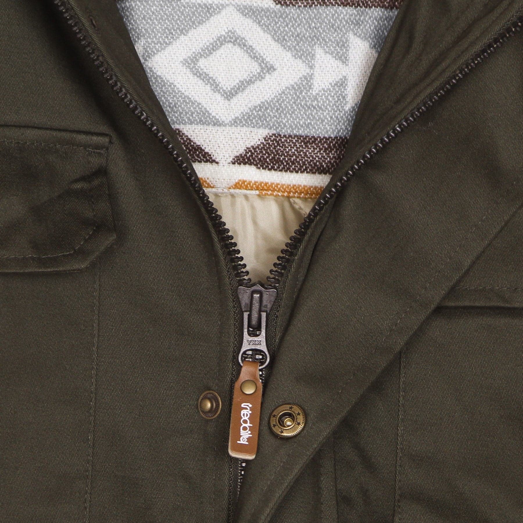 IRIEDAILY Giaccone Uomo Wonderer Parka Night Olive da uomo in Giacche Drestige - Casamassima, commercioVirtuoso.it