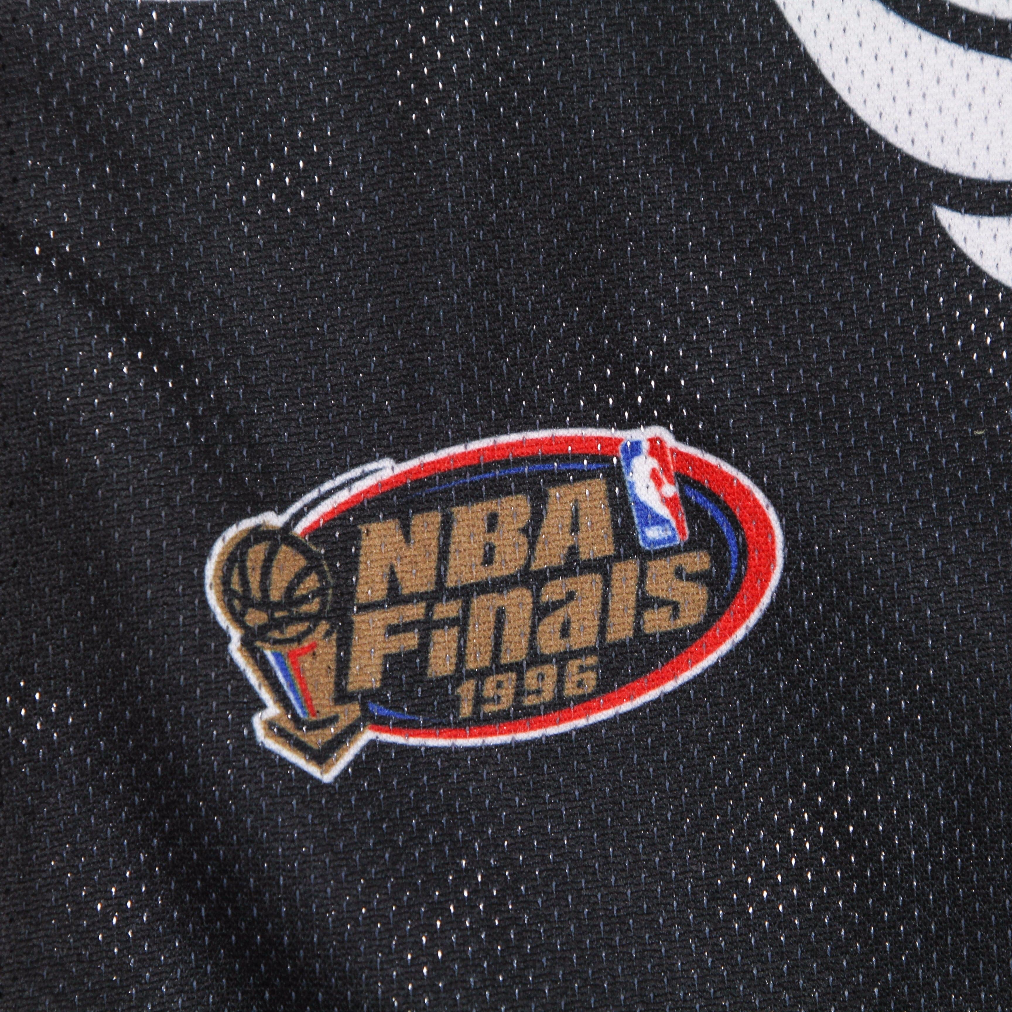 MITCHELL &amp; NESS Canotta Tipo Basket Uomo Nba Big Face 3.0 Fashion Tank Hardwood Classics Chibul Black da uomo in T-Shirt Drestige - Casamassima, commercioVirtuoso.it