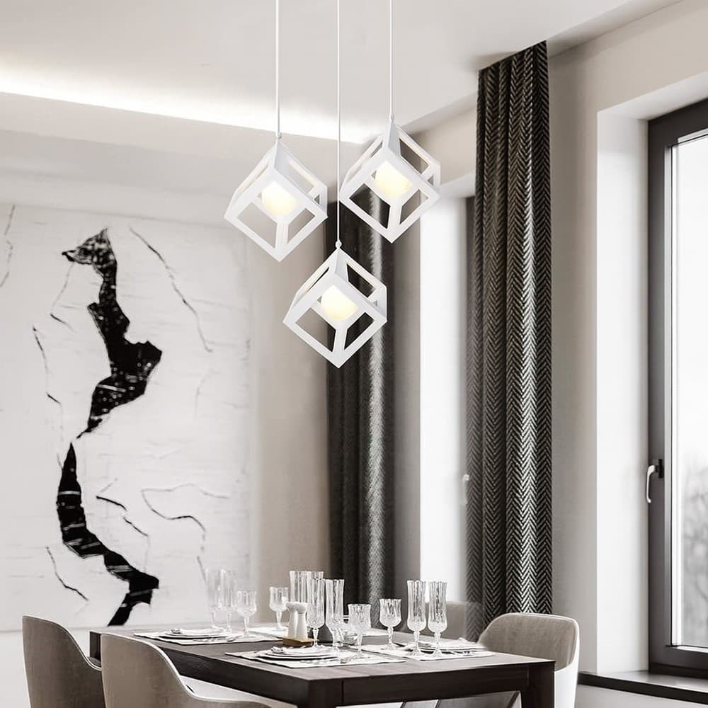 LAMPADARIO DA SOFFITTO A SOSPENSIONE 3 CUBI 3D STILE GEOMETRICO ATTACCO E27 IP20 LP-47 in Lampade a sospensione Trade Shop italia - Napoli, commercioVirtuoso.it