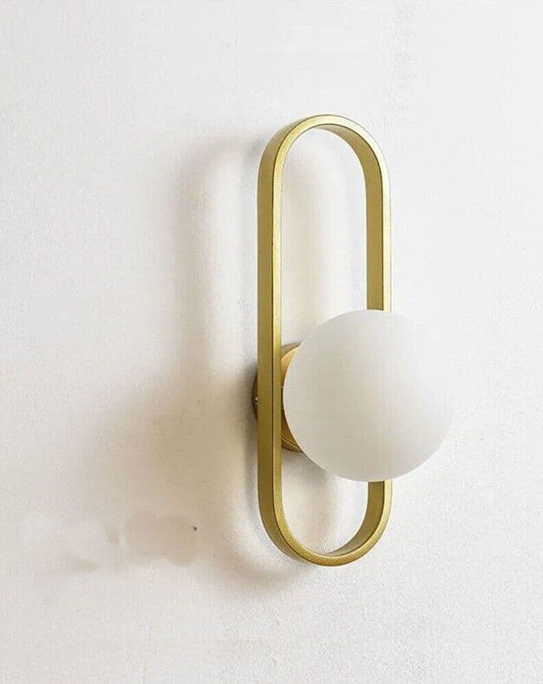 APPLIQUE DA PARETE MINIMALISTA LAMPADA DA MURO IN METALLO BRONZO CON SFERA VETRO G9 AQ47 in Applique Trade Shop italia - Napoli, commercioVirtuoso.it