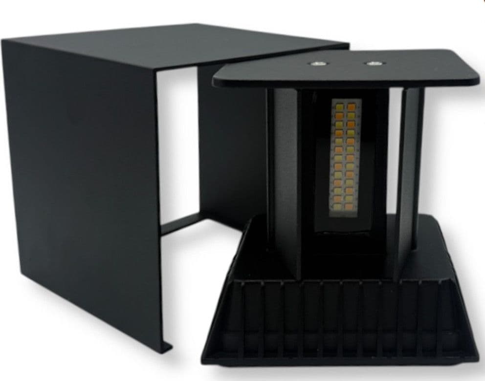 LAMPADA APPLIQUE LED MURO 22W DOPPIA EMISSIONE CCT 3IN1 LUCE SELEZIONABILE ESTERNO ES66-3C in Lampade da parete Trade Shop italia - Napoli, commercioVirtuoso.it