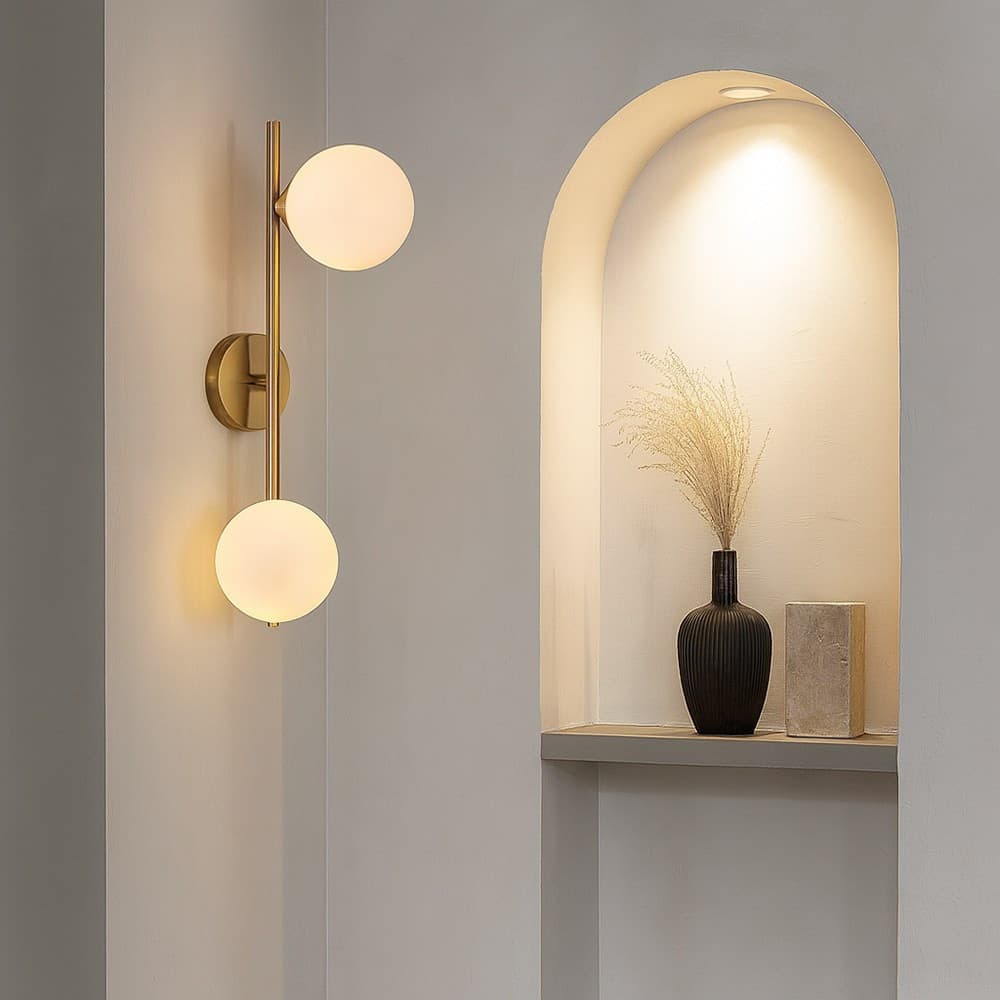 APPLIQUE DA PARETE STRUTTURA IN METALLO BRONZO MINIMAL CON ATTACCO G9 2 SFERE OPACHE AQ41 in Applique Trade Shop italia - Napoli, commercioVirtuoso.it