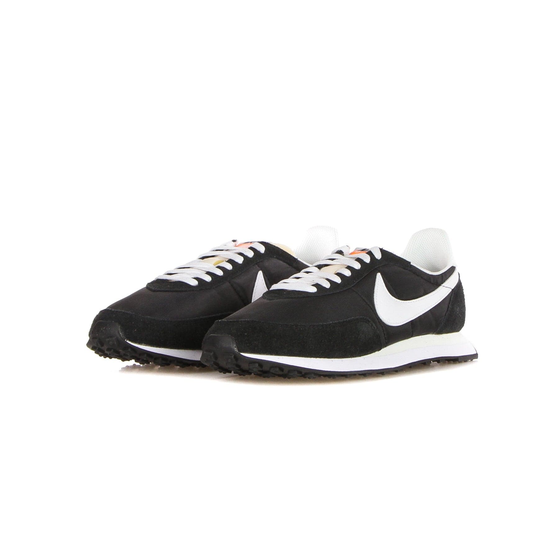 Nike Scarpa Bassa Uomo Waffle Trainer 2 Black/white/sail/total Orange da uomo in Scarpe da corsa su strada Drestige - Casamassima, commercioVirtuoso.it
