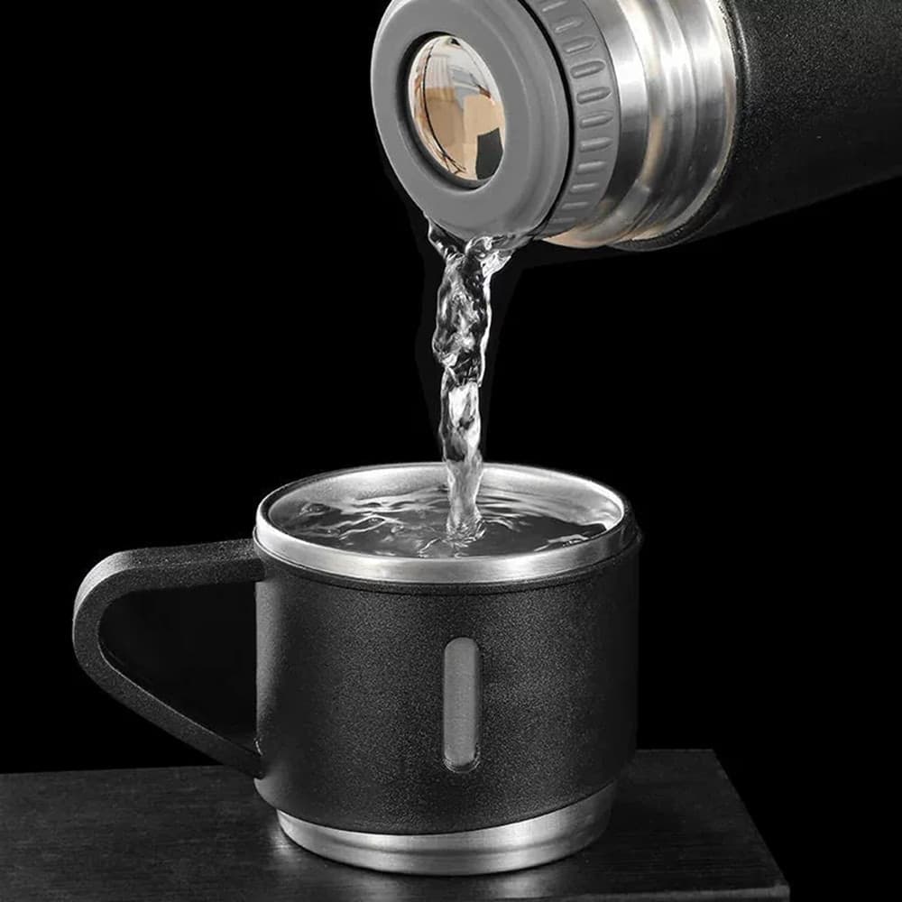 SET THERMOS IN ACCIAIO INFRANGIBILE A DOPPIA PARETE DA 500 ML CON 2 TAZZE TERMICHE REGALO in Thermos per bibite Trade Shop italia - Napoli, commercioVirtuoso.it