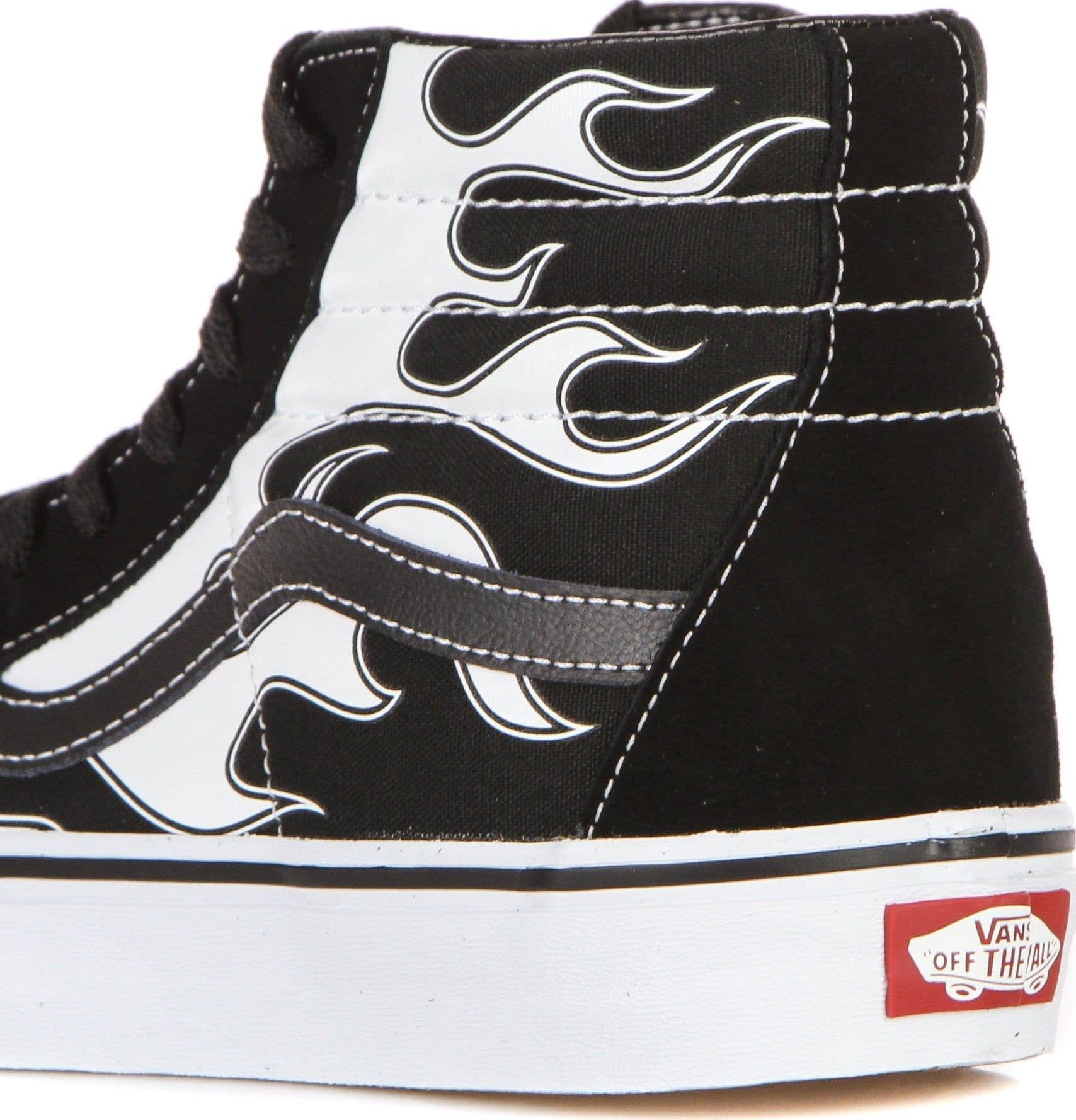 VANS Scarpa Alta Uomo Sk8-hi (flame) Black/white da uomo in Scarpe da Skateboard da uomo Drestige - Casamassima, commercioVirtuoso.it
