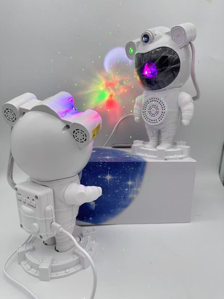 PROIETTORE GALASSIA LUCE NOTTURNA FORMA ASTRONAUTA ALTOPARLANTE BLUETOOTH TELECOMANDO in Luci notturne per bambini Trade Shop italia - Napoli, commercioVirtuoso.it