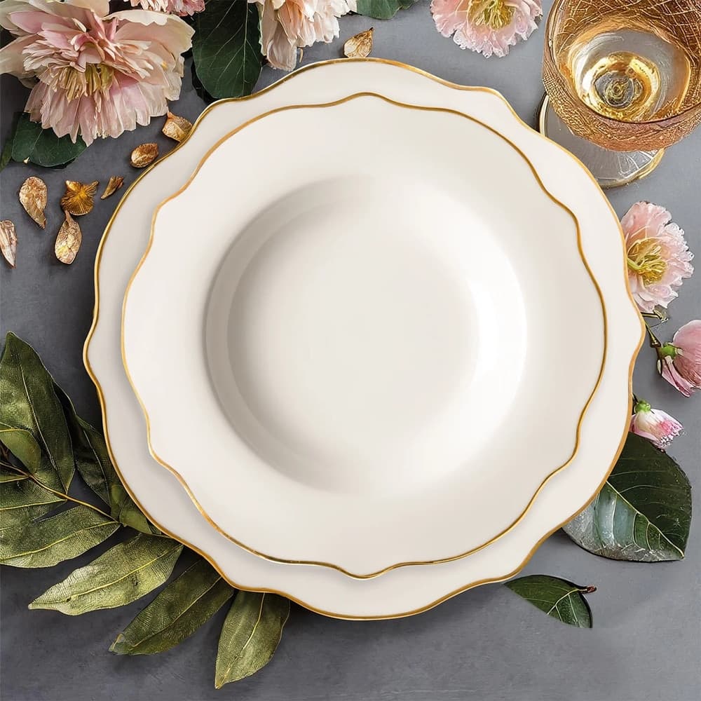 SET SERVIZIO DI PIATTI DA TAVOLA IN PORCELLANA 18PZ DESIGN ELEGANTE CON BORDI SMERLATI ORO in Servizi di piatti Trade Shop italia - Napoli, commercioVirtuoso.it