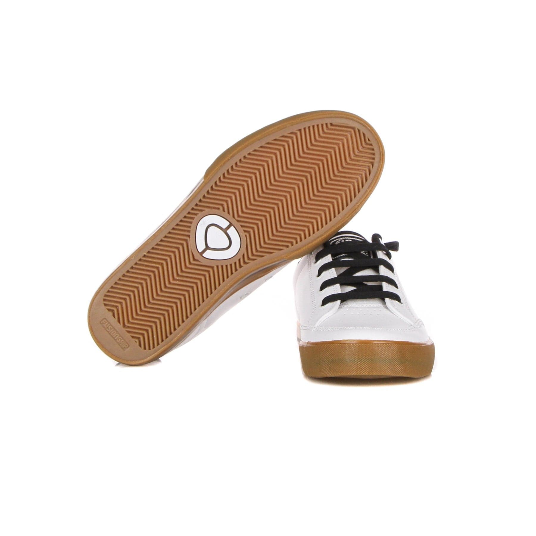 C1RCA Scarpe Skate Uomo Lopez 50 Slim White/black/gum da uomo in Zoccoli e sabot Drestige - Casamassima, commercioVirtuoso.it
