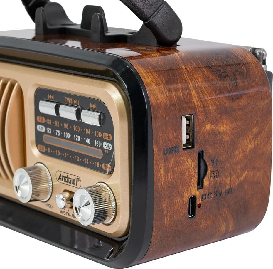 RADIO DA TAVOLO CON PANNELLO SOLARE PORTATILE STILE VINTAGE RETRÒ BANDE AM FM SW Q-SY721 in Radio da collezionismo Trade Shop italia - Napoli, commercioVirtuoso.it