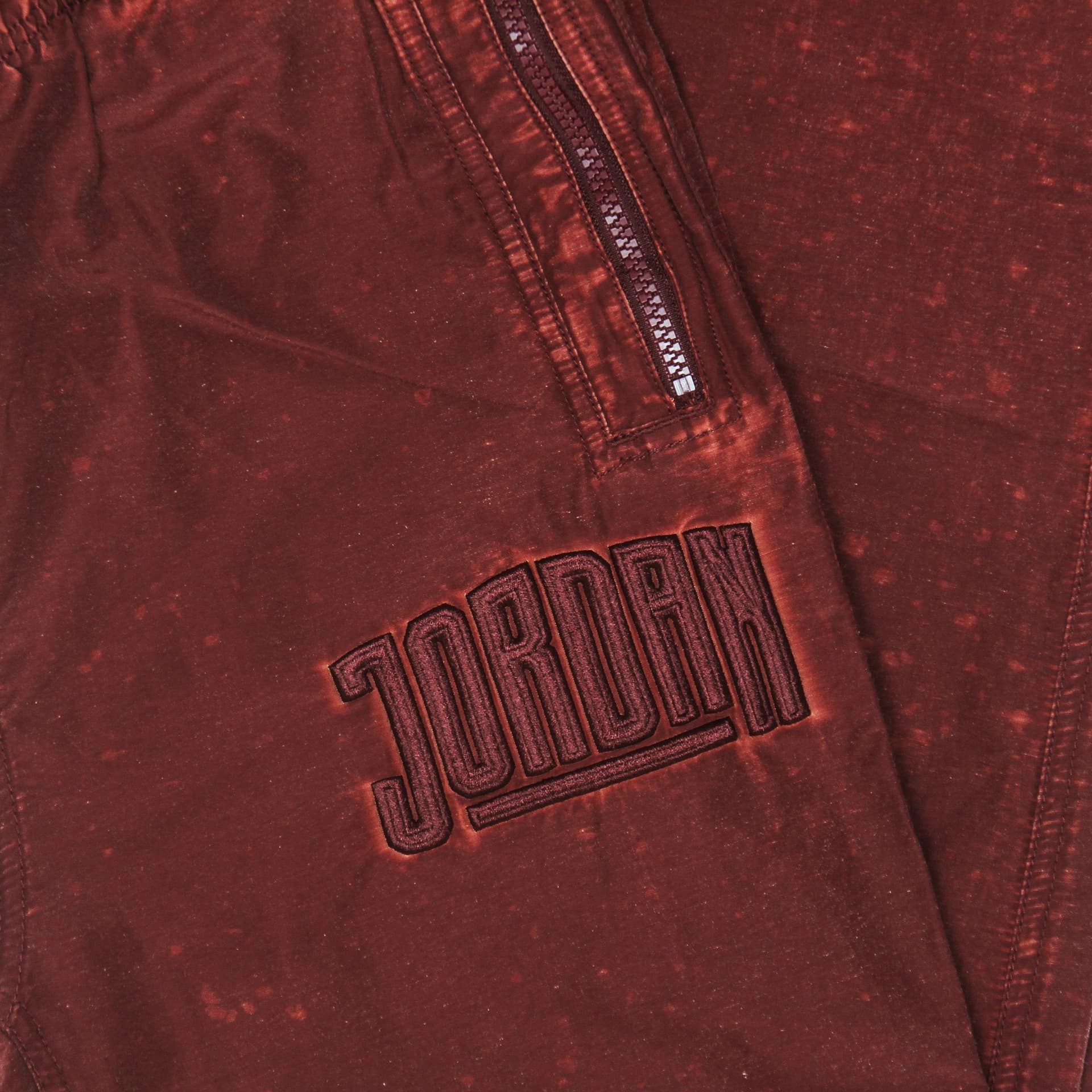 JORDAN Pantalone Lungo Uomo Sport Dna Woven Pant Team Red da uomo in Pantaloni sportivi Drestige - Casamassima, commercioVirtuoso.it