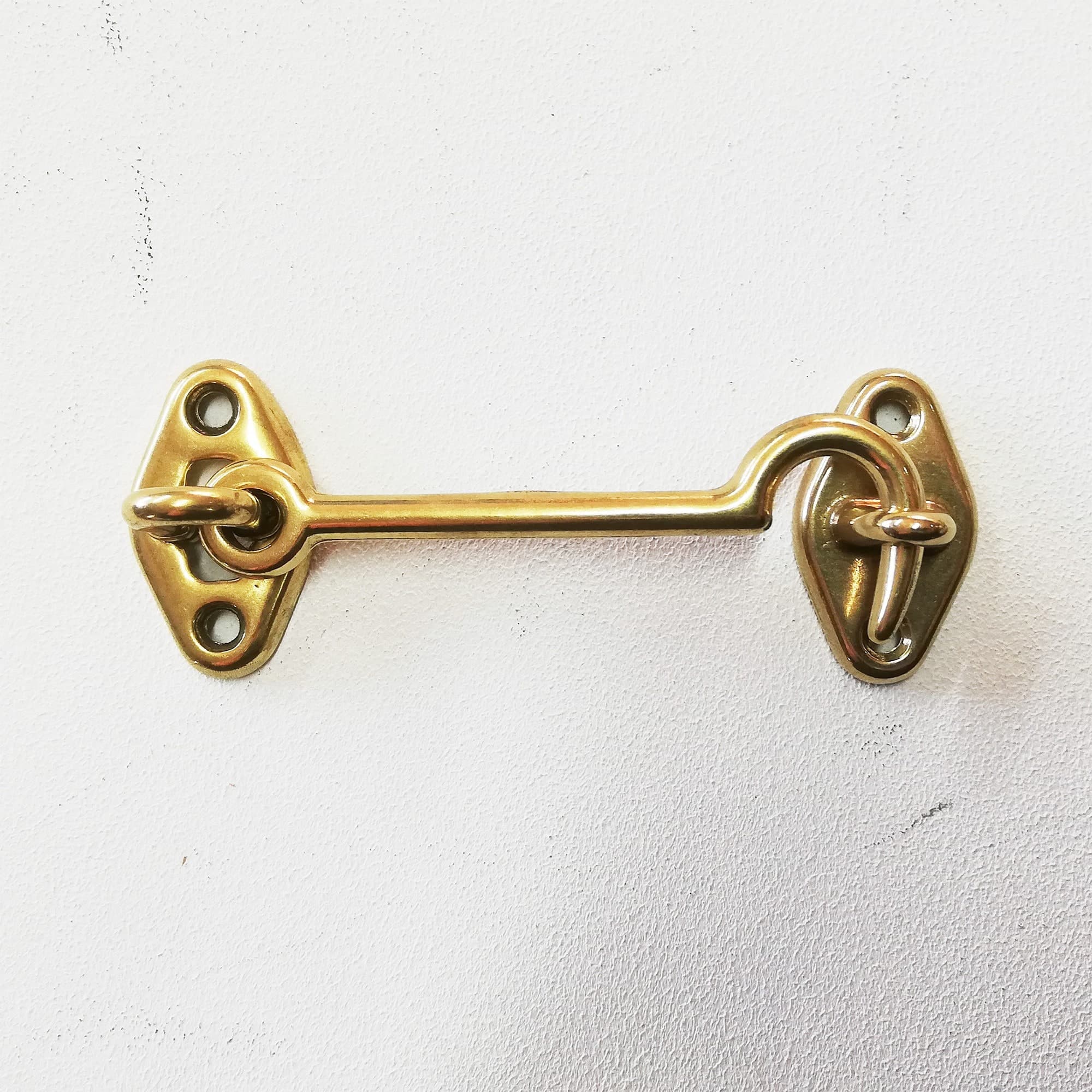 Chiavistelli e catenacci per porte