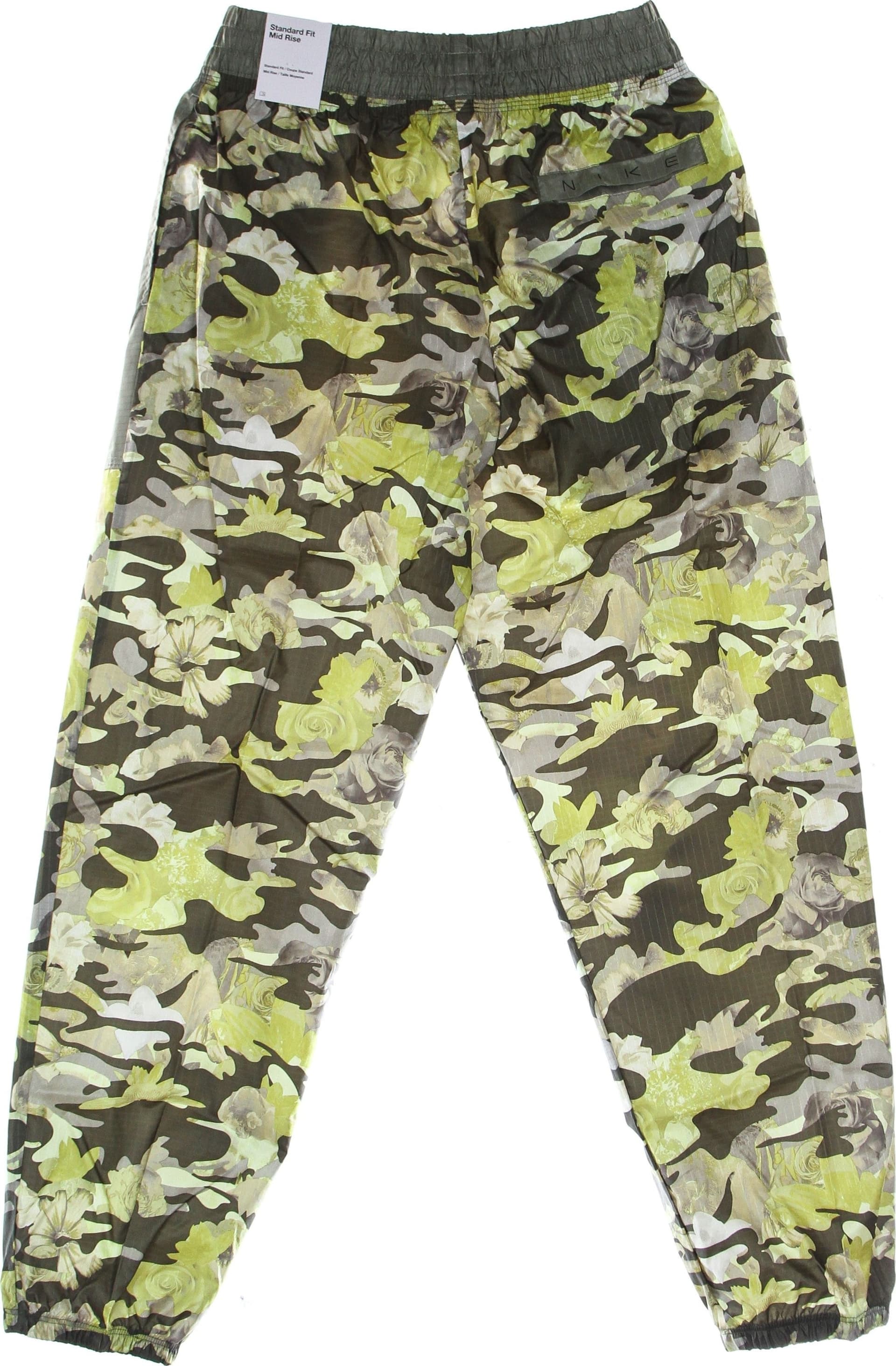Nike Pantalone Tuta Donna W Woven Aop Mr Jogger P&amp; G Cargo Khaki/light Army/black da donna in Pantaloni sportivi Drestige - Casamassima, commercioVirtuoso.it