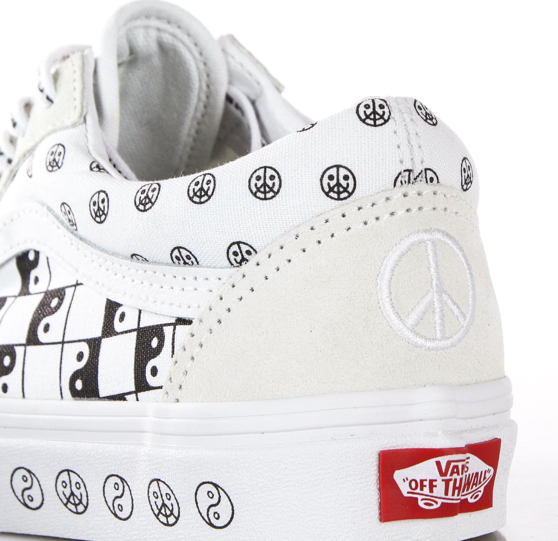 VANS Scarpa Bassa Uomo Old Skool (pma) True White/black da uomo in Sneaker casual Drestige - Casamassima, commercioVirtuoso.it