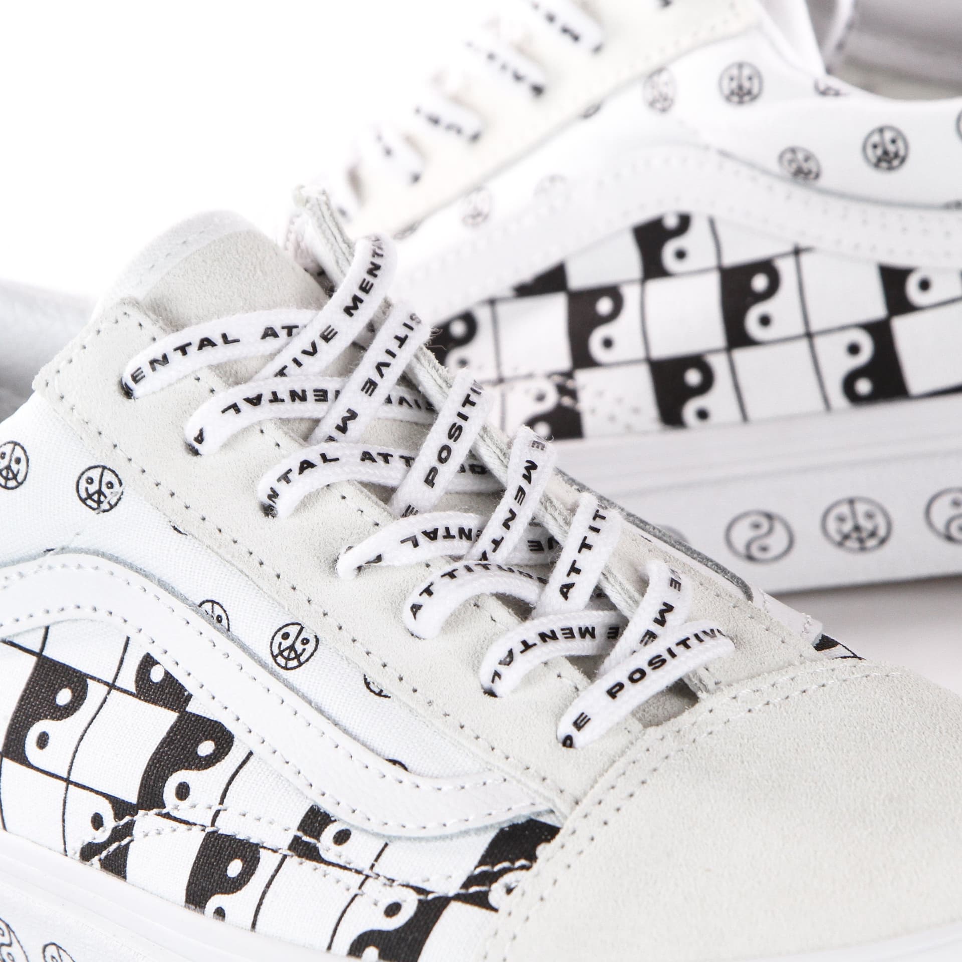 VANS Scarpa Bassa Uomo Old Skool (pma) True White/black da uomo in Sneaker casual Drestige - Casamassima, commercioVirtuoso.it