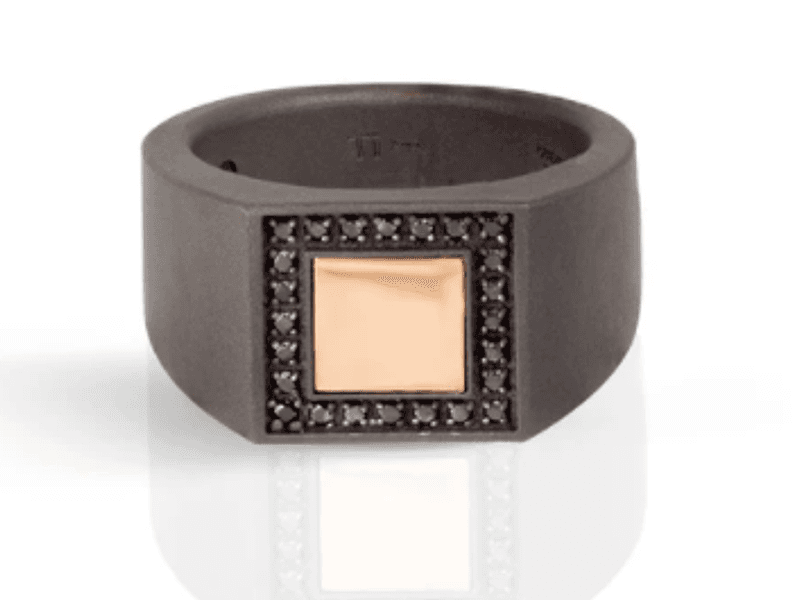 MANO J - ANELLO UOMO IN TITANIO, ORO ROSSO E DIAMANTI BLACK.
