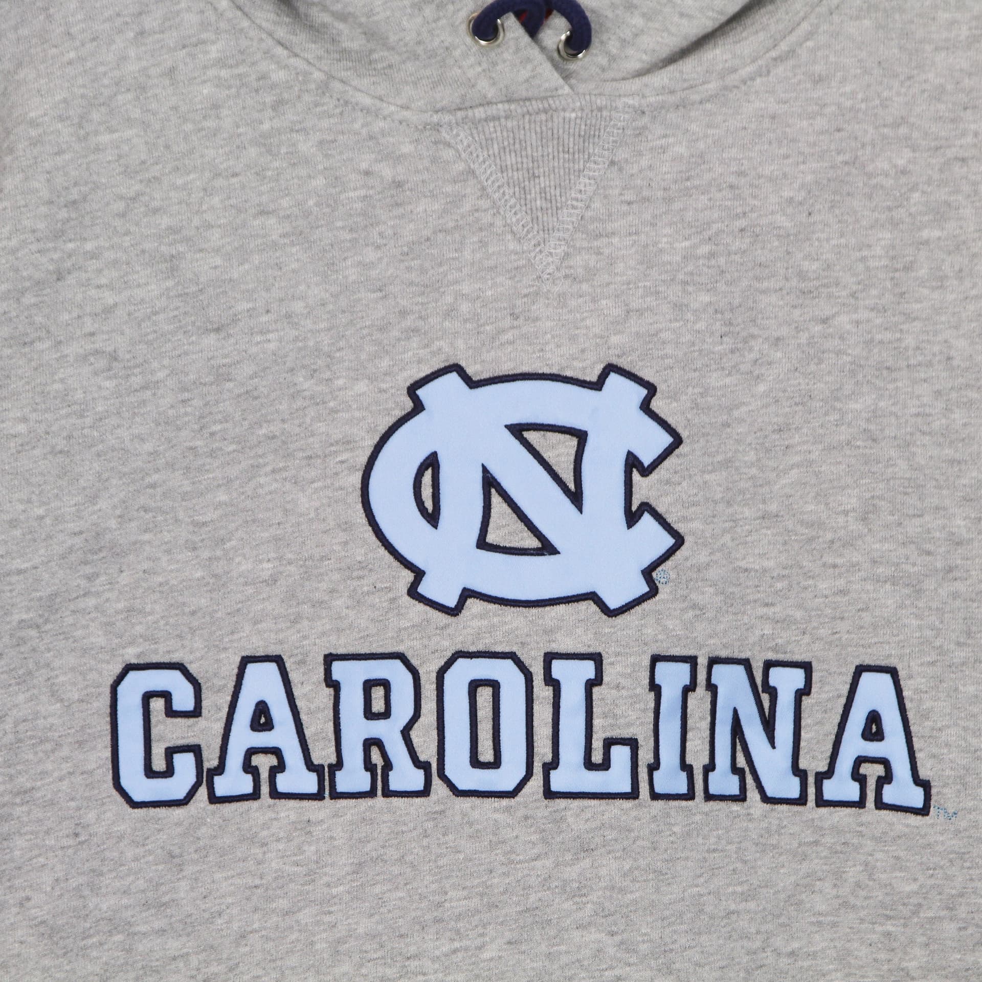 MITCHELL & NESS Felpa Cappuccio Uomo Ncaa Pinnacle Heavyweight Fleece Hoodie Unchee Navy/light Blue da uomo in Felpe con cappuccio e felpe Drestige - Casamassima, commercioVirtuoso.it