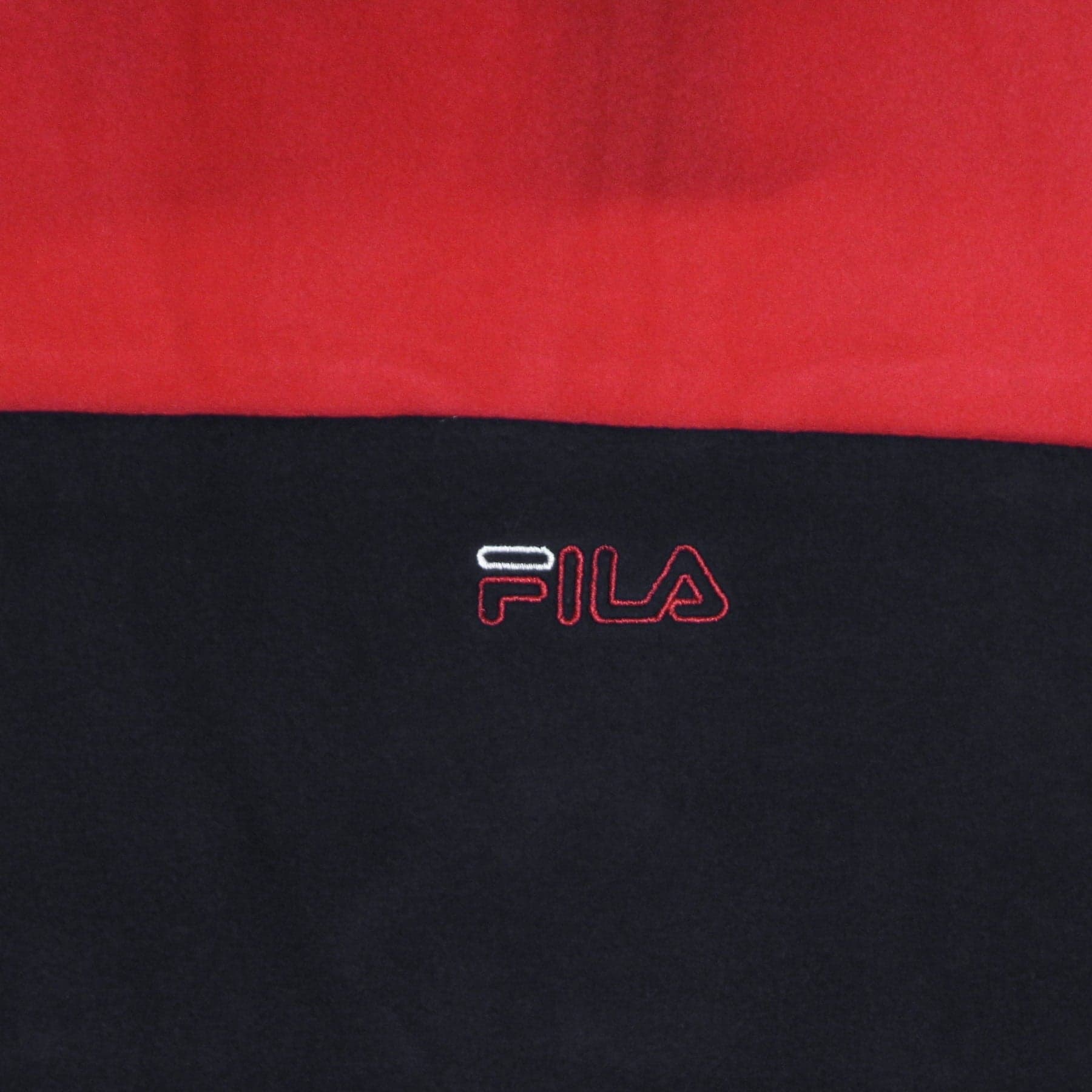 FILA Felpa Cappuccio Uomo Perry Fleece Half Zip Hoodie Black Iris/true Red/bright White da uomo in Felpe con cappuccio Drestige - Casamassima, commercioVirtuoso.it