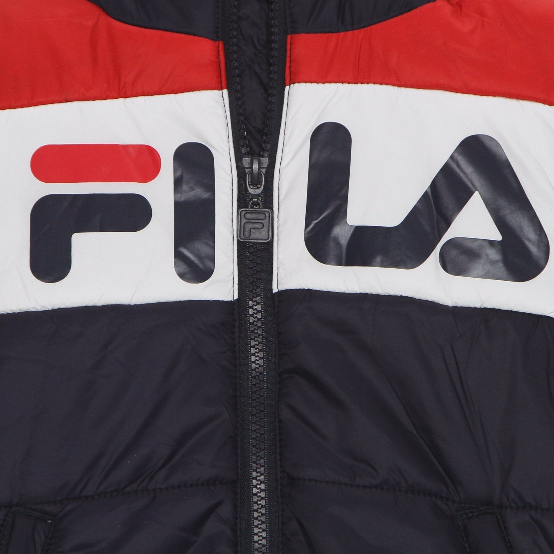 FILA Piumino Bambino Liam Puff Black Iris/true Red/bright White da bambino in Giacche Drestige - Casamassima, commercioVirtuoso.it