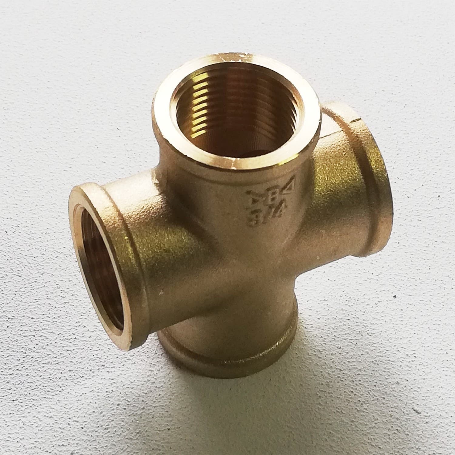 Croce a 4 lati da 3/4" F in ottone in Crocifissi Aloiserw.com - Altomonte, commercioVirtuoso.it