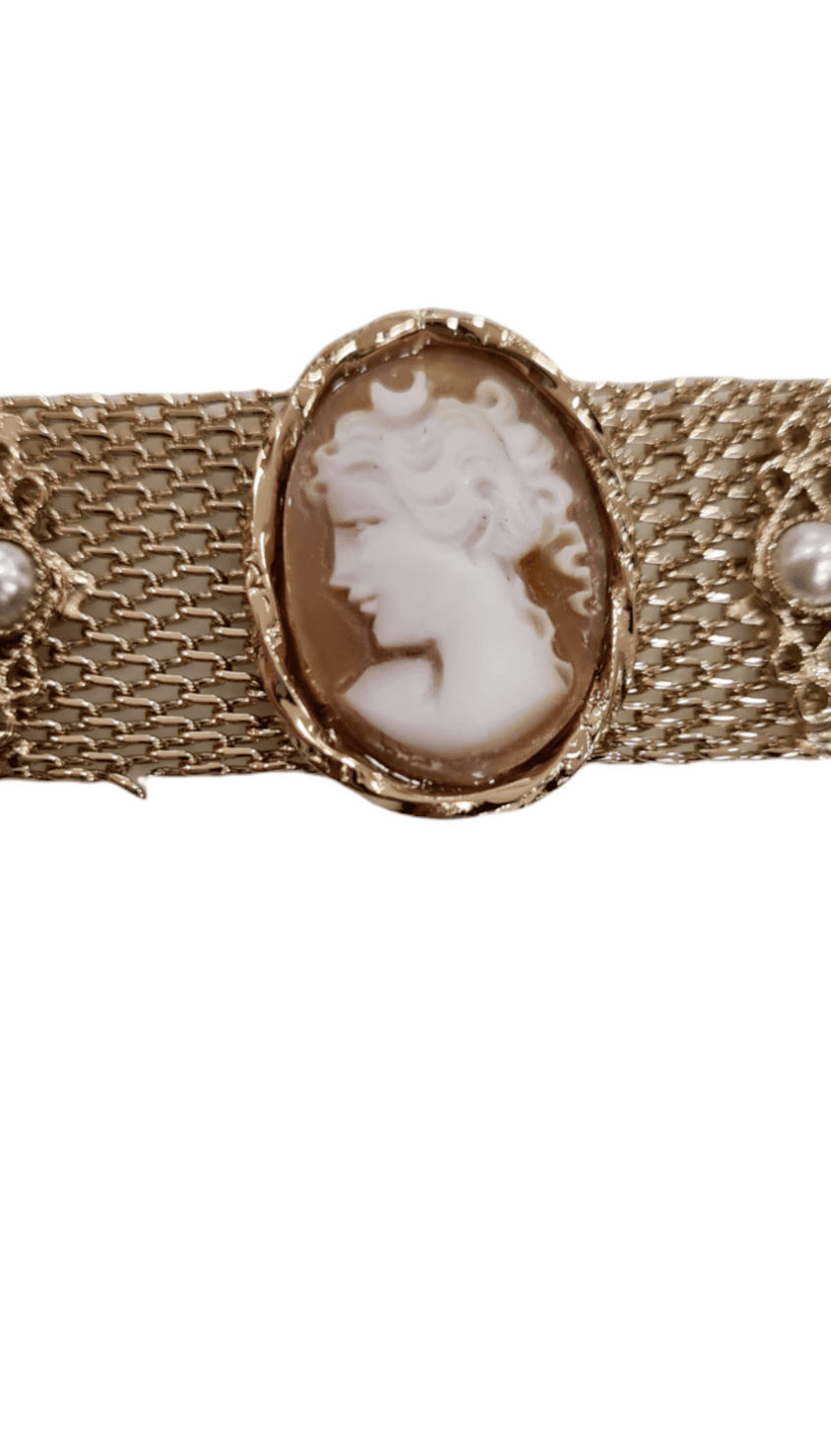 VINTAGE BIJOUX - Bracciale con 3 inserti in cammeo in Bracciali Alba Gioielli - Casoria, commercioVirtuoso.it