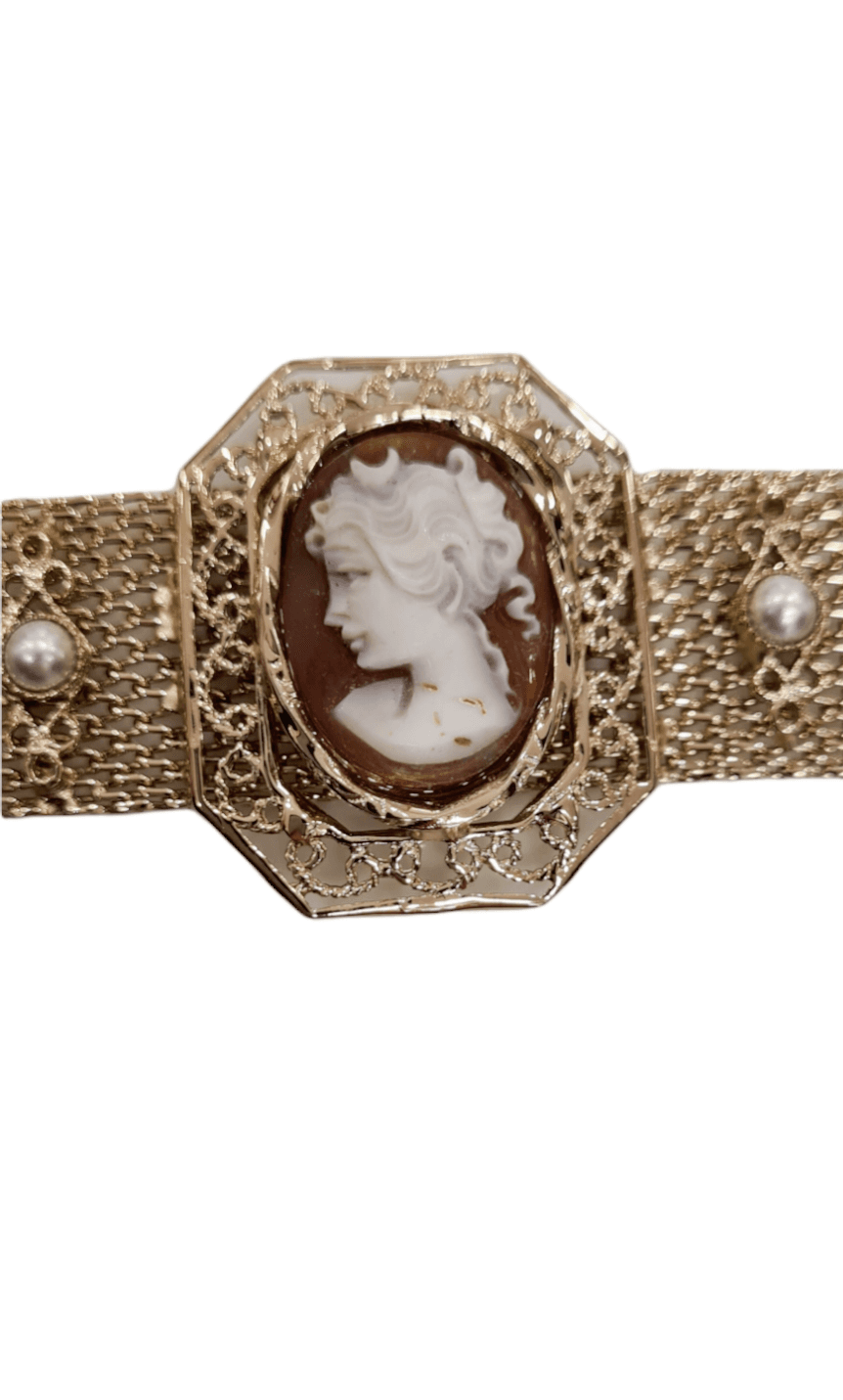 VINTAGE BIJOUX - Bracciale con 3 inserti in cammeo in Bracciali Alba Gioielli - Casoria, commercioVirtuoso.it