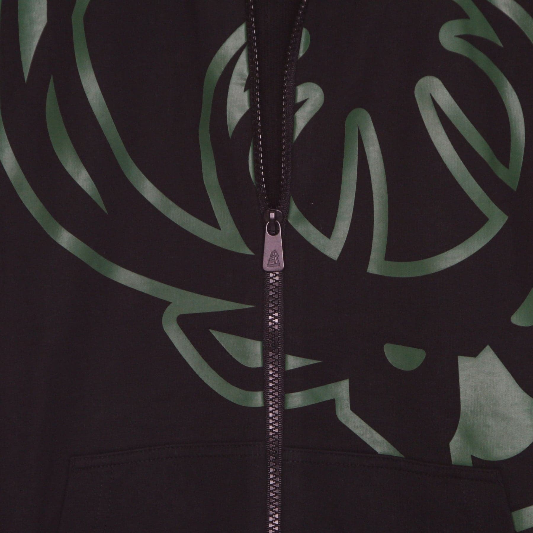 NEW ERA Felpa Leggera Cappuccio Zip Uomo Nba Enlarged Logo Full Zip Hoodie Milbuc Black/original Team Colors da uomo in Felpe con cappuccio Drestige - Casamassima, commercioVirtuoso.it