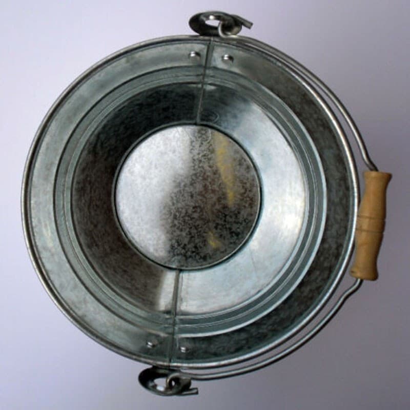 Secchio da 10lt multiuso in lamiera zincata pesante in Secchi Aloiserw.com - Altomonte, commercioVirtuoso.it