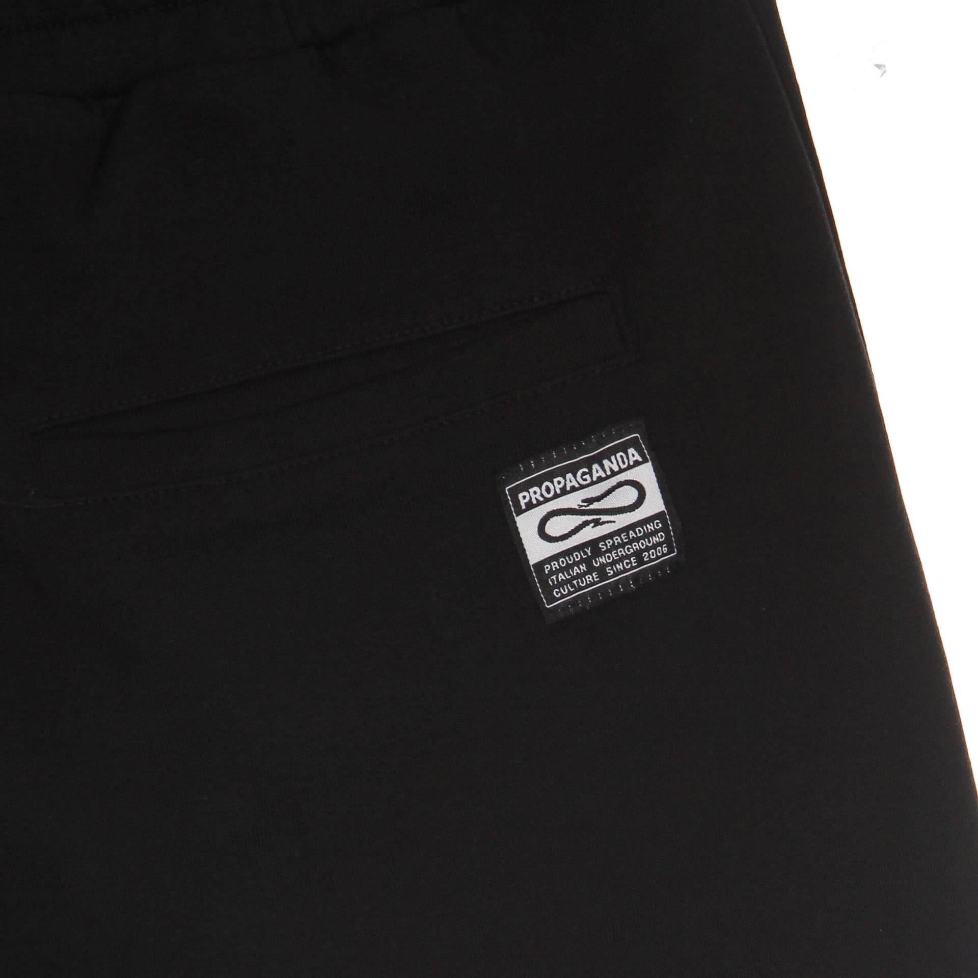 PROPAGANDA Pantalone Tuta Leggero Uomo Tangle Sweatpant Black da uomo in Pantaloni da ginnastica Drestige - Casamassima, commercioVirtuoso.it