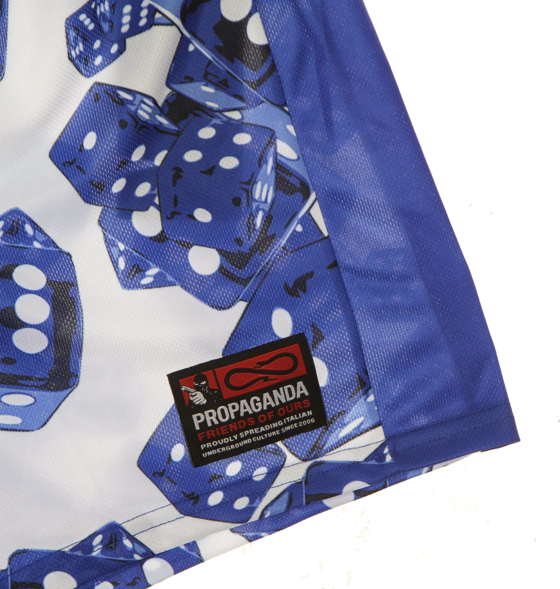 PROPAGANDA Pantaloncino Tipo Basket Uomo Dice Basket Shorts Blue/white da uomo in Pantaloncini sportivi Drestige - Casamassima, commercioVirtuoso.it