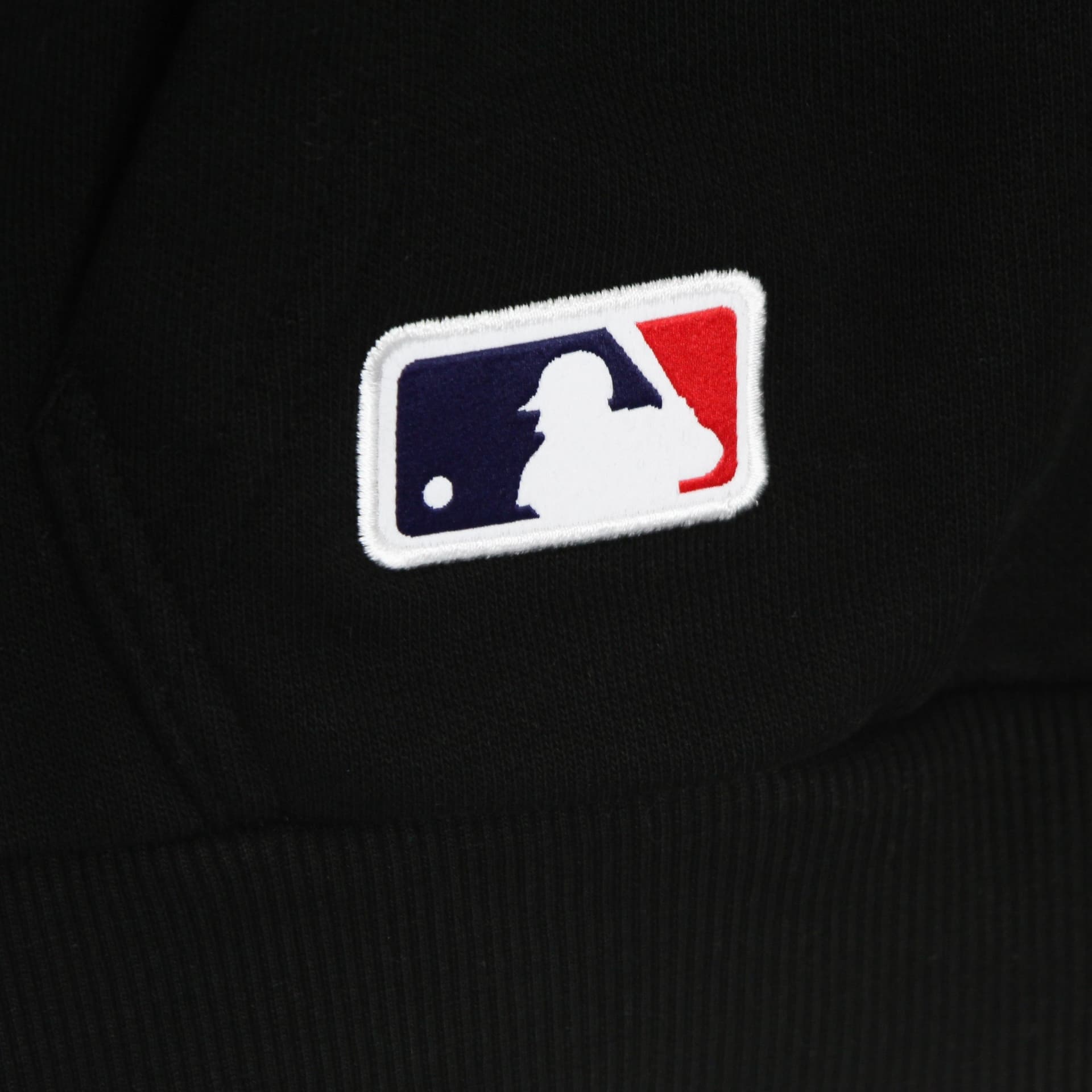 NEW ERA Felpa Cappuccio Uomo Mlb Team Logo Metallic Print Neyyan Black/gold da uomo in Felpe con cappuccio Drestige - Casamassima, commercioVirtuoso.it