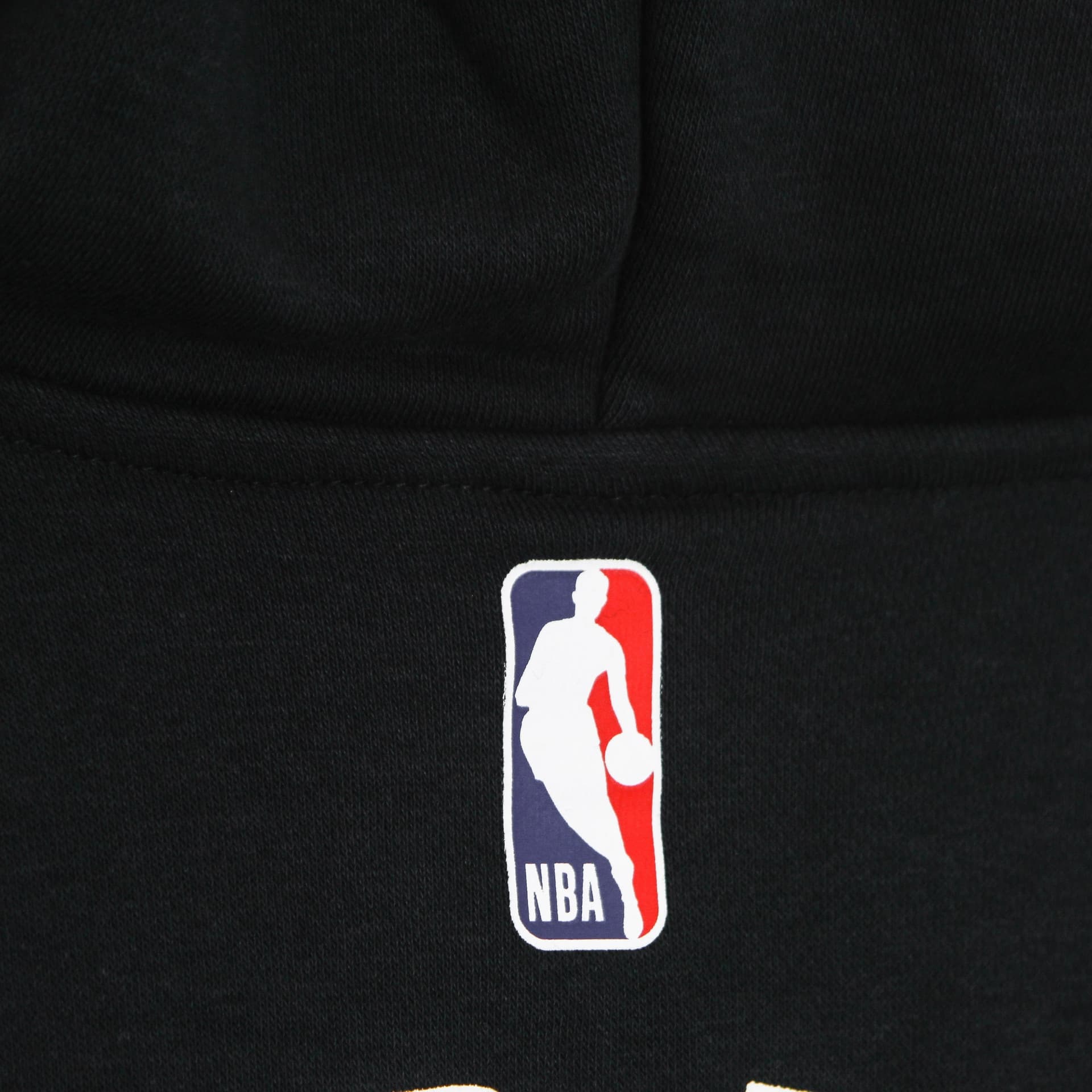 NIKE NBA Felpa Cappuccio Uomo Nba Po Fleece Essential No 11 Kyrie Irving Bronet Black da uomo in Felpe con cappuccio Drestige - Casamassima, commercioVirtuoso.it