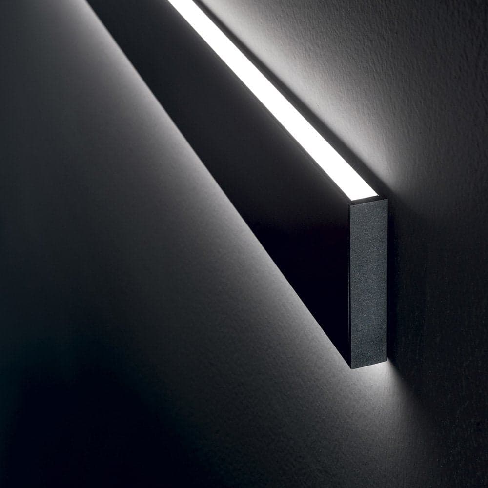 Applique Moderna Linus Alluminio Nero Led 32W 3000K Luce Calda in Applique LuceArt - Montecorvino Pugliano, commercioVirtuoso.it