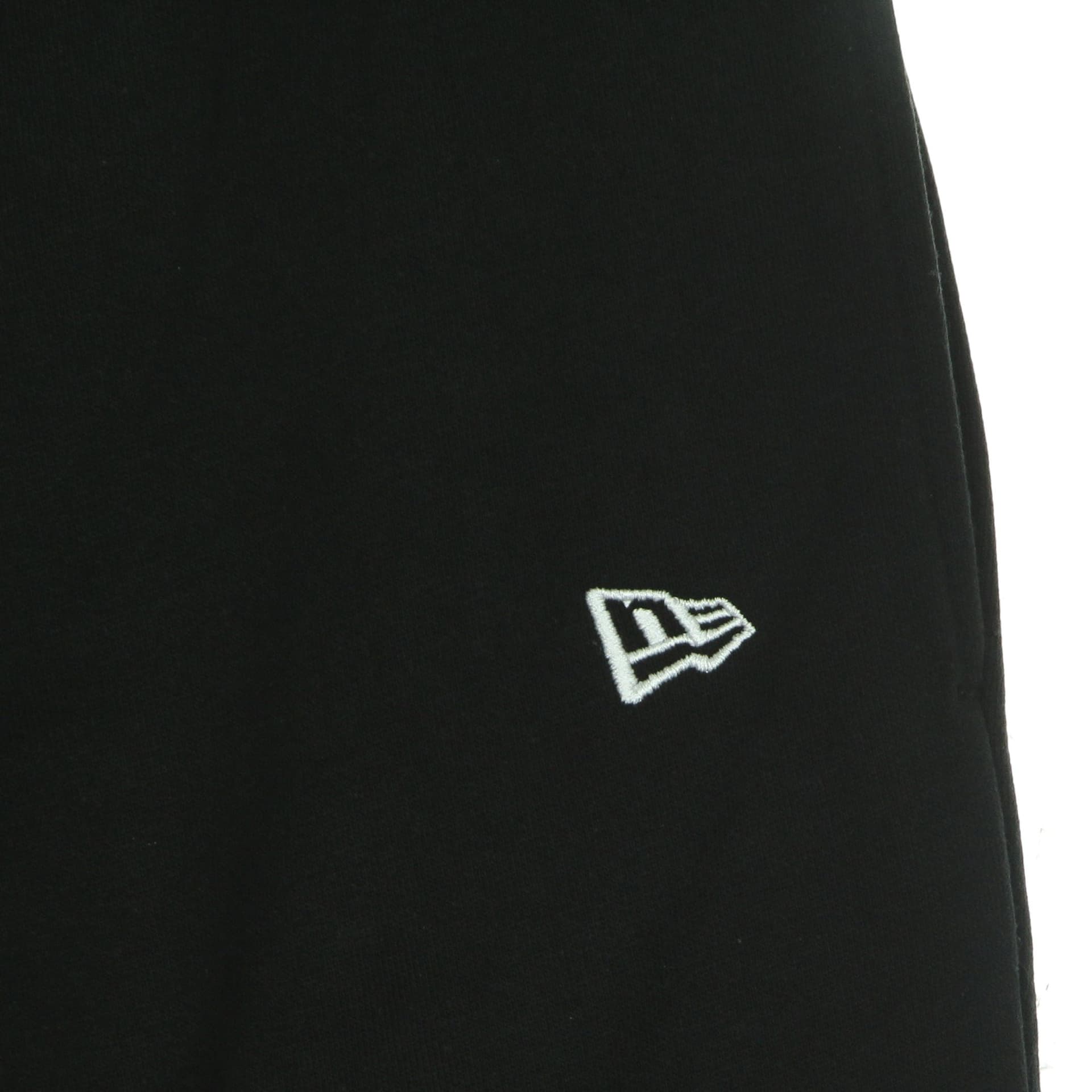 NEW ERA Pantalone Tuta Felpato Uomo Nba Multi Team Logo Jogger Black da uomo in Pantaloni sportivi Drestige - Casamassima, commercioVirtuoso.it