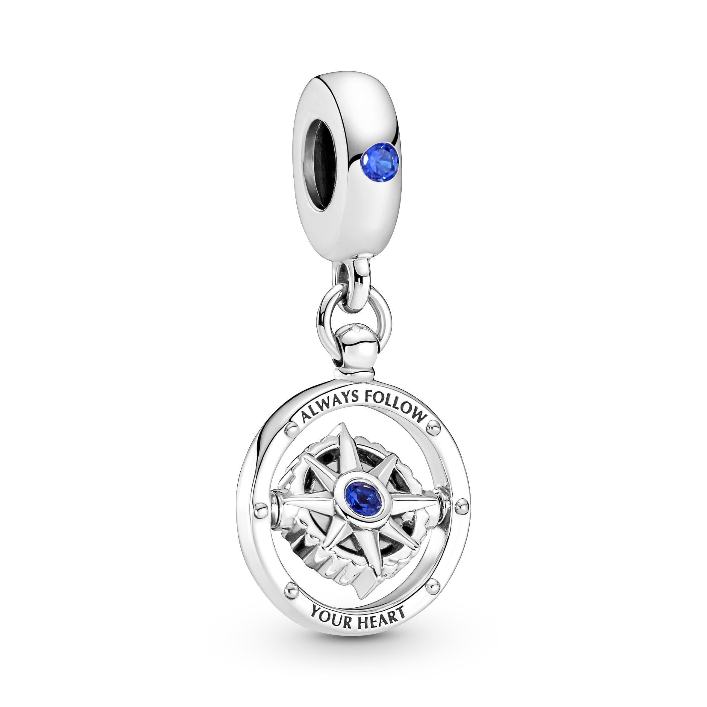 Pandora - Charm Pendente Bussola "Always Follow Your Heart" in Bead Charm Alba Gioielli - Casoria, commercioVirtuoso.it