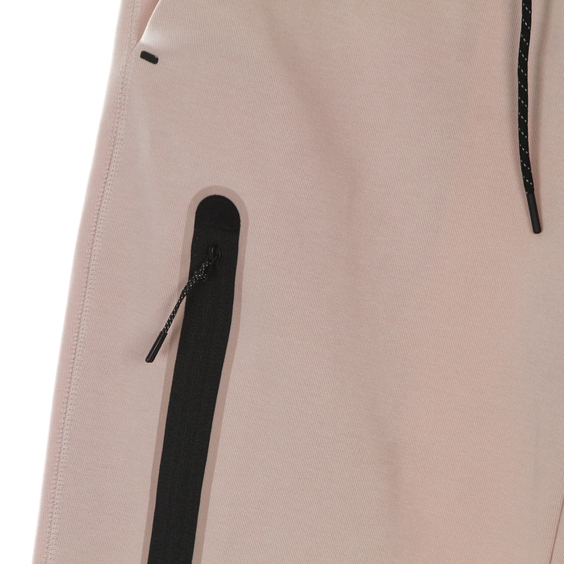 Nike Pantalone Tuta Leggero Donna Sportswear Tech Fleece Pink Oxford/white da donna in Pantaloni sportivi Drestige - Casamassima, commercioVirtuoso.it