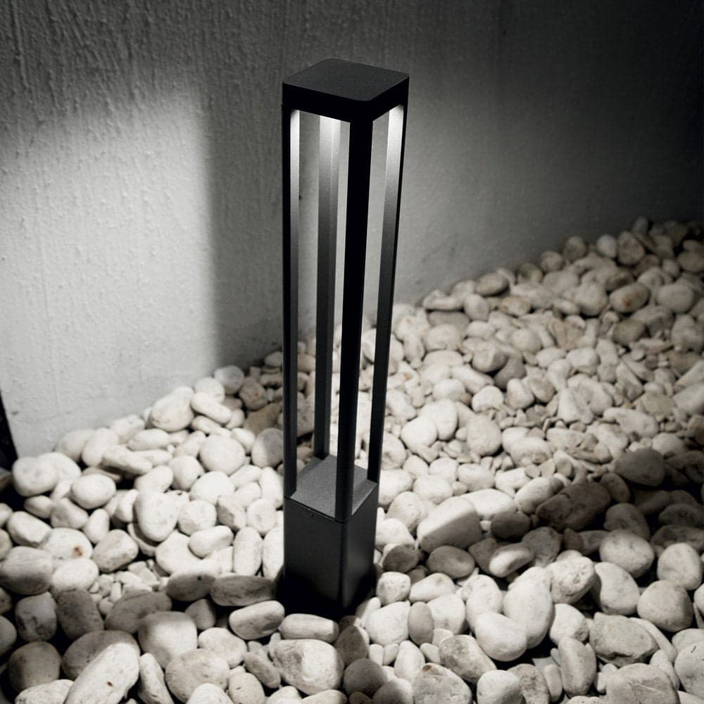 Piantana Moderna Tifone Alluminio Antracite Led 8,5W 3000K Luce Calda H65Cm in Lampade da terra LuceArt - Montecorvino Pugliano, commercioVirtuoso.it
