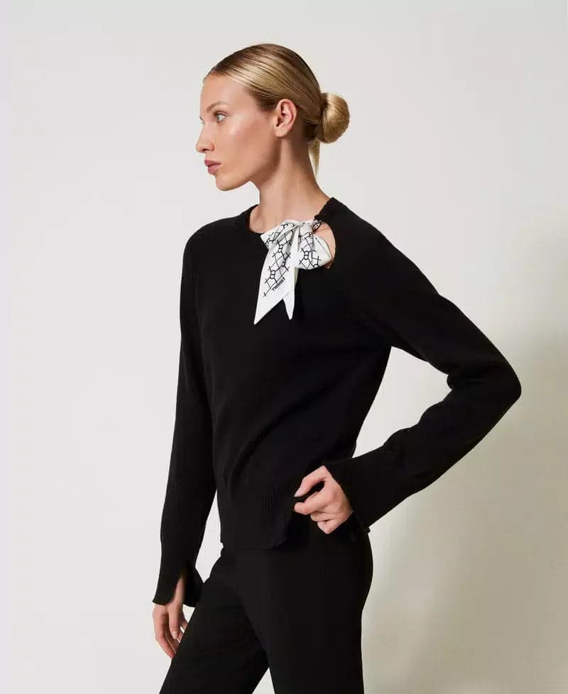 Twinset maglia donna con foulard logato 251TP3210 in Maglioni Broadway Red - Barletta, commercioVirtuoso.it