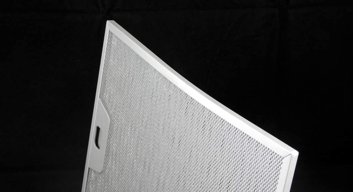 FILTRO ALLUMINIO" CURVO" per CAPPE FABER mm.249 x 313 x 9 NO ORIGINALE F 260 in prodotto EuroStore07 - Alatri, commercioVirtuoso.it