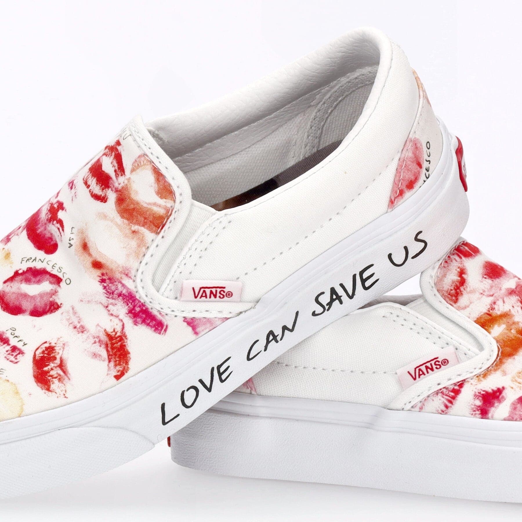 VANS Scarpa Bassa Donna Classic Slip-on (otw Gallery) X Sara Lorusso White/multi da donna in Loafer e mocassini Drestige - Casamassima, commercioVirtuoso.it