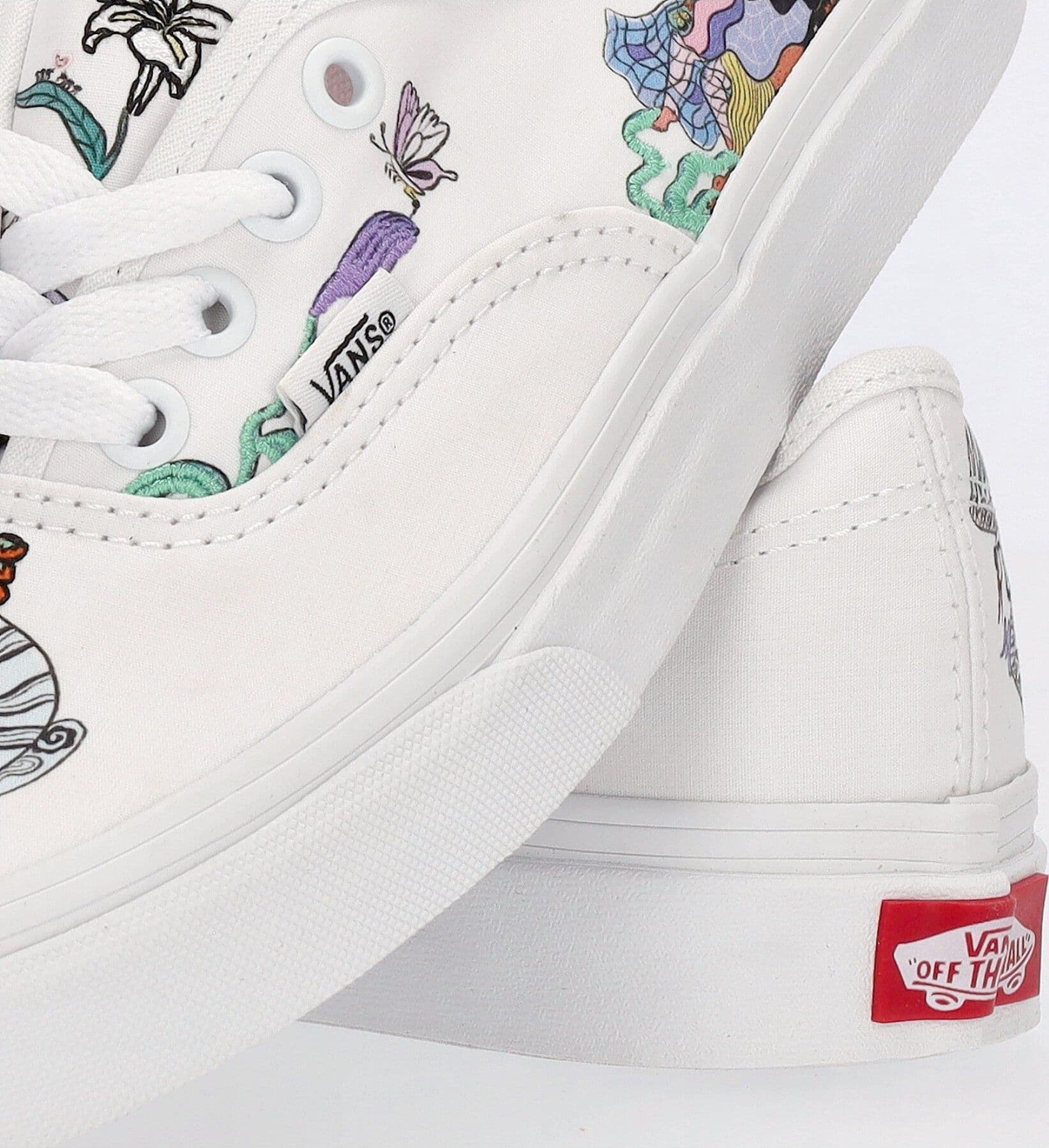 VANS Scarpa Bassa Donna Authentic (otw Gallery) X Ashley Lukashevsky White da donna in Sneaker casual Drestige - Casamassima, commercioVirtuoso.it