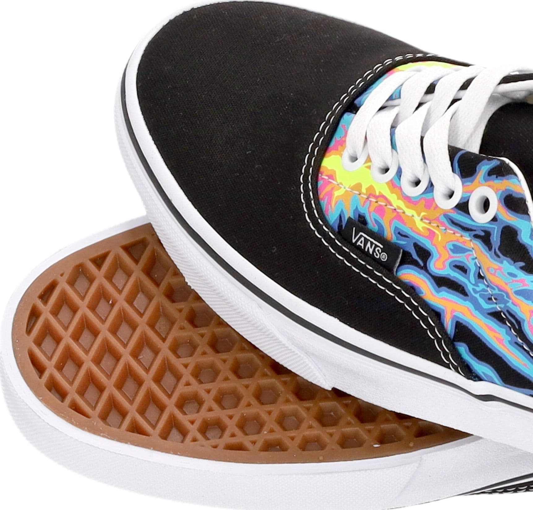 VANS Scarpa Bassa Uomo Era (electric Flame) Black/true White da uomo in Sneaker casual Drestige - Casamassima, commercioVirtuoso.it