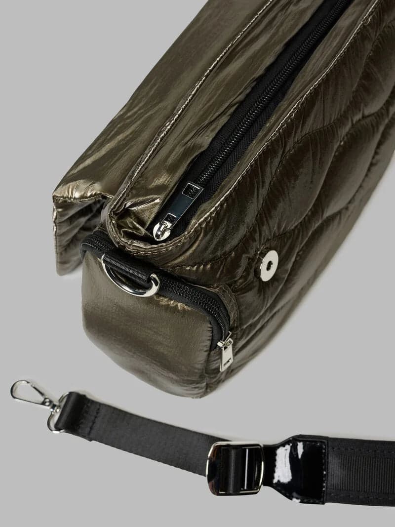 Blauer borsa donna padded nylon crossbody bag in Zaino monospalla Broadway Red - Barletta, commercioVirtuoso.it