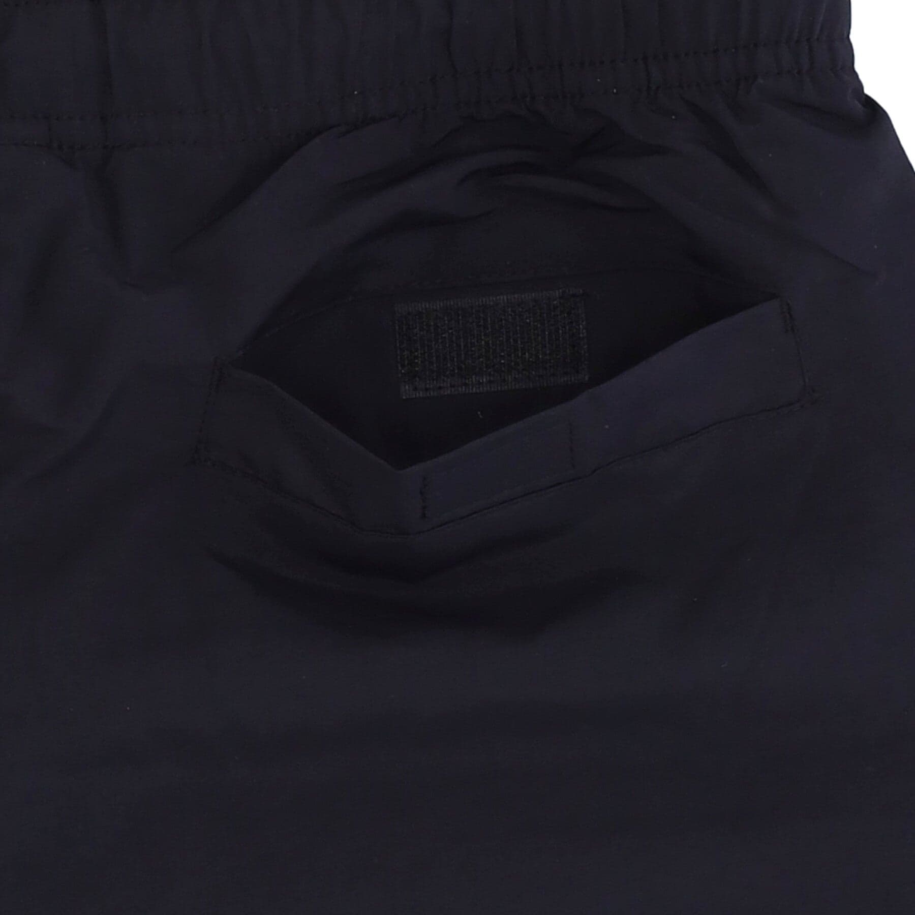 SANTA CRUZ Costume Pantaloncino Uomo Classic Dot Swimshort Black da uomo in Pantaloncini e calzoncini Drestige - Casamassima, commercioVirtuoso.it
