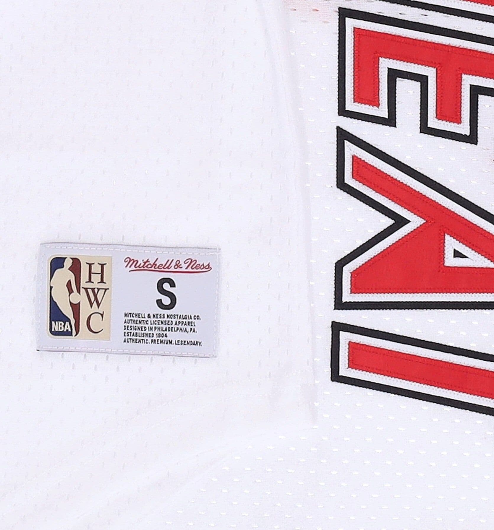 MITCHELL &amp; NESS Casacca Uomo Nba Fashion Mesh V-neck Hardwood Classics Miahea White/original Team Colors da uomo in T-Shirt Drestige - Casamassima, commercioVirtuoso.it