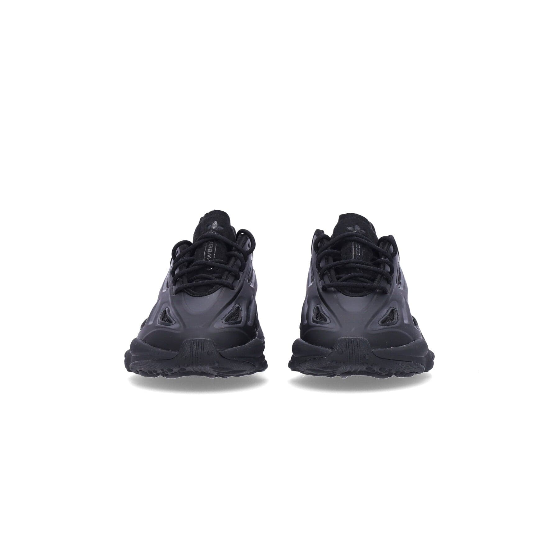 Adidas Scarpa Bassa Uomo Ozweegon Celox Core Black/core Black/grey Five da uomo in Sneaker casual Drestige - Casamassima, commercioVirtuoso.it